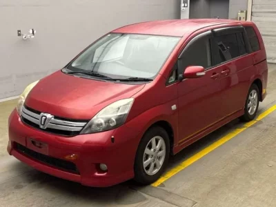 Toyota ISIS