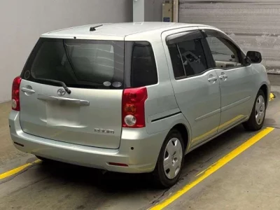 Toyota RAUM
