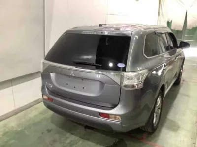 Mitsubishi OUTLANDER PHEV