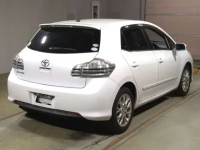 Toyota BLADE