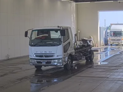 Mitsubishi FUSO FIGHTER