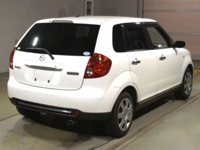 Mazda VERISA