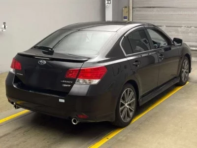 Subaru LEGACY B4