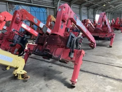 OTHERS UNIC CRANE