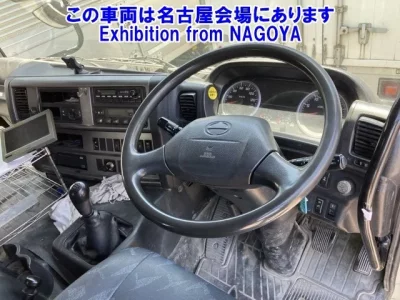Hino TRUCK