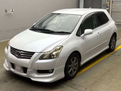 Toyota BLADE