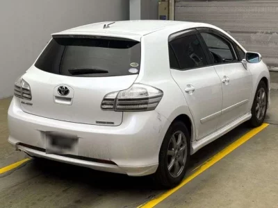 Toyota BLADE
