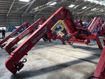 OTHERS UNIC CRANE