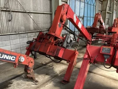 OTHERS UNIC CRANE