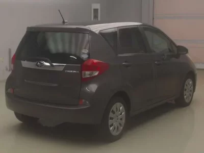 Subaru TREZIA