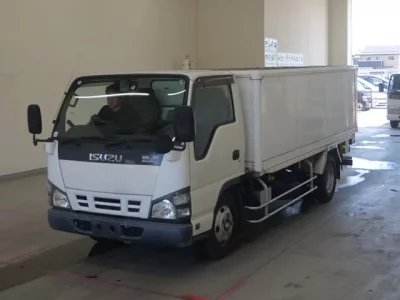 Isuzu ELF
