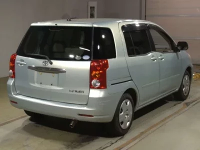 Toyota RAUM
