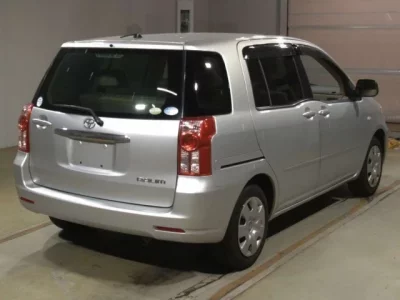 Toyota RAUM