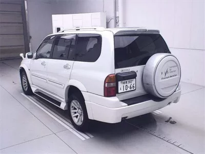 Suzuki GRAND ESCUDO
