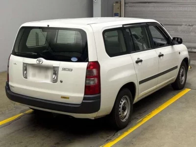 Toyota SUCCEED