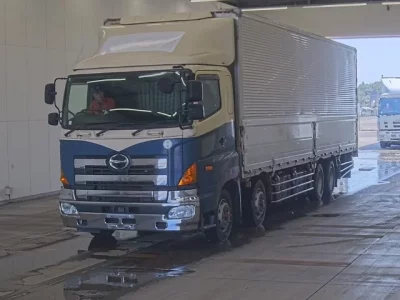 Hino PROFIA