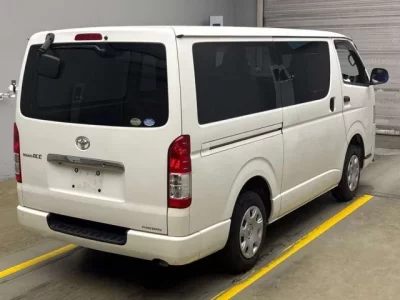 Toyota REGIUS ACE VAN