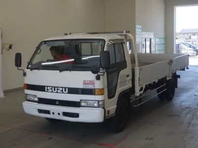 Isuzu ELF