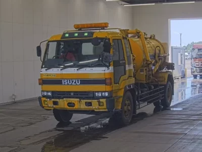 Isuzu TRUCK