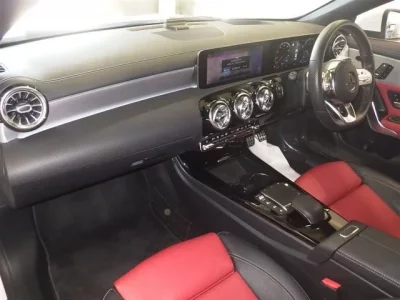 Mercedes-Benz CLA CLASS