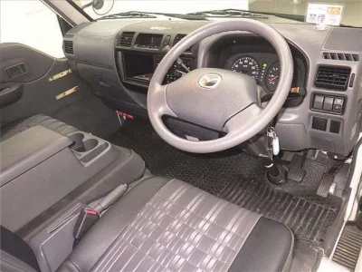 Mazda BONGO VAN