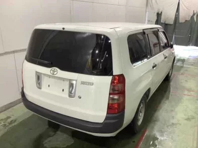 Toyota SUCCEED