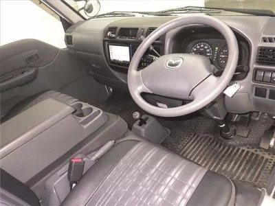 Mazda BONGO VAN