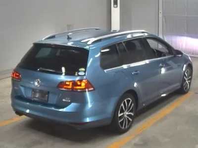 Volkswagen GOLF VARIANT