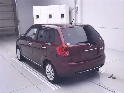Mazda VERISA