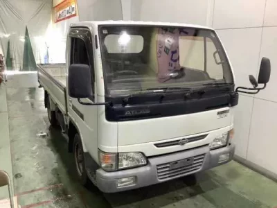Nissan ATLAS