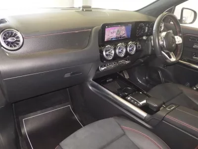 Mercedes-Benz GLA CLASS