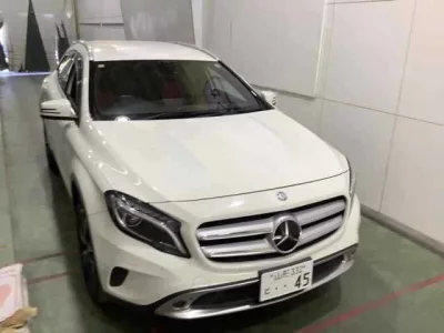 Mercedes-Benz GLA CLASS