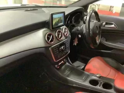 Mercedes-Benz GLA CLASS