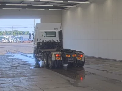 Hino TRUCK