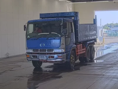 Hino TRUCK