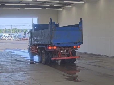 Hino TRUCK
