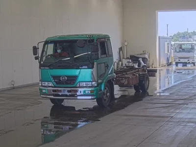 Nissan UD SERIES