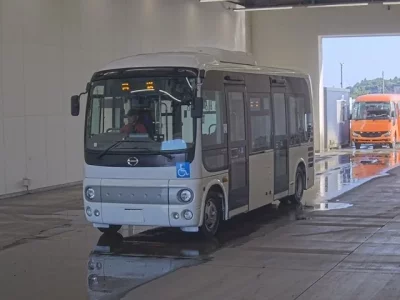 Hino PONCHO
