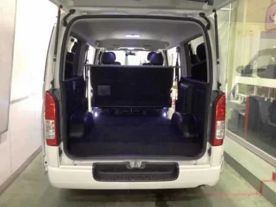 Toyota HIACE VAN