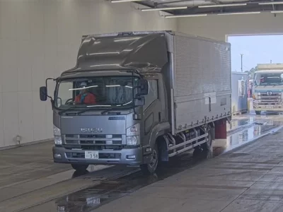 Isuzu FORWARD