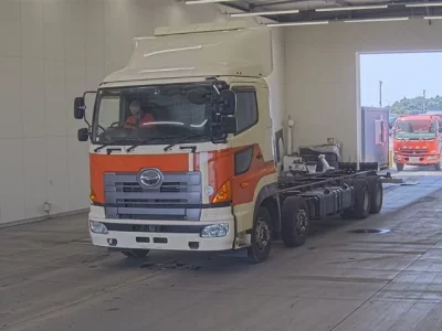 Hino TRUCK