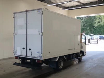 Isuzu ELF