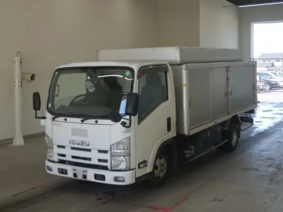 Isuzu ELF
