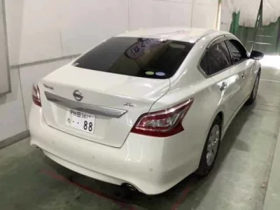 Nissan TEANA