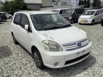 Toyota RAUM