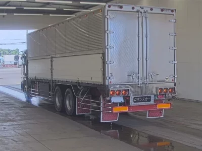 Hino PROFIA