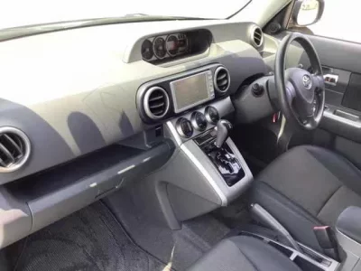 Toyota COROLLA RUMION