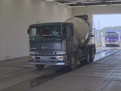 Hino TRUCK