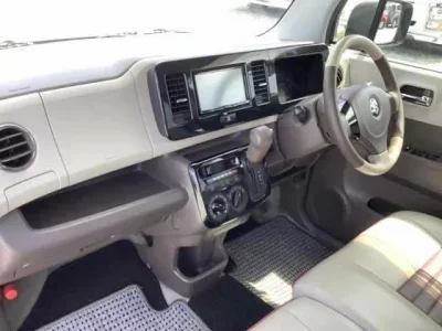 Suzuki MRWAGON