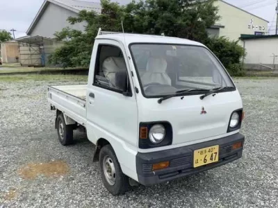 Mitsubishi MINICAB TRUCK